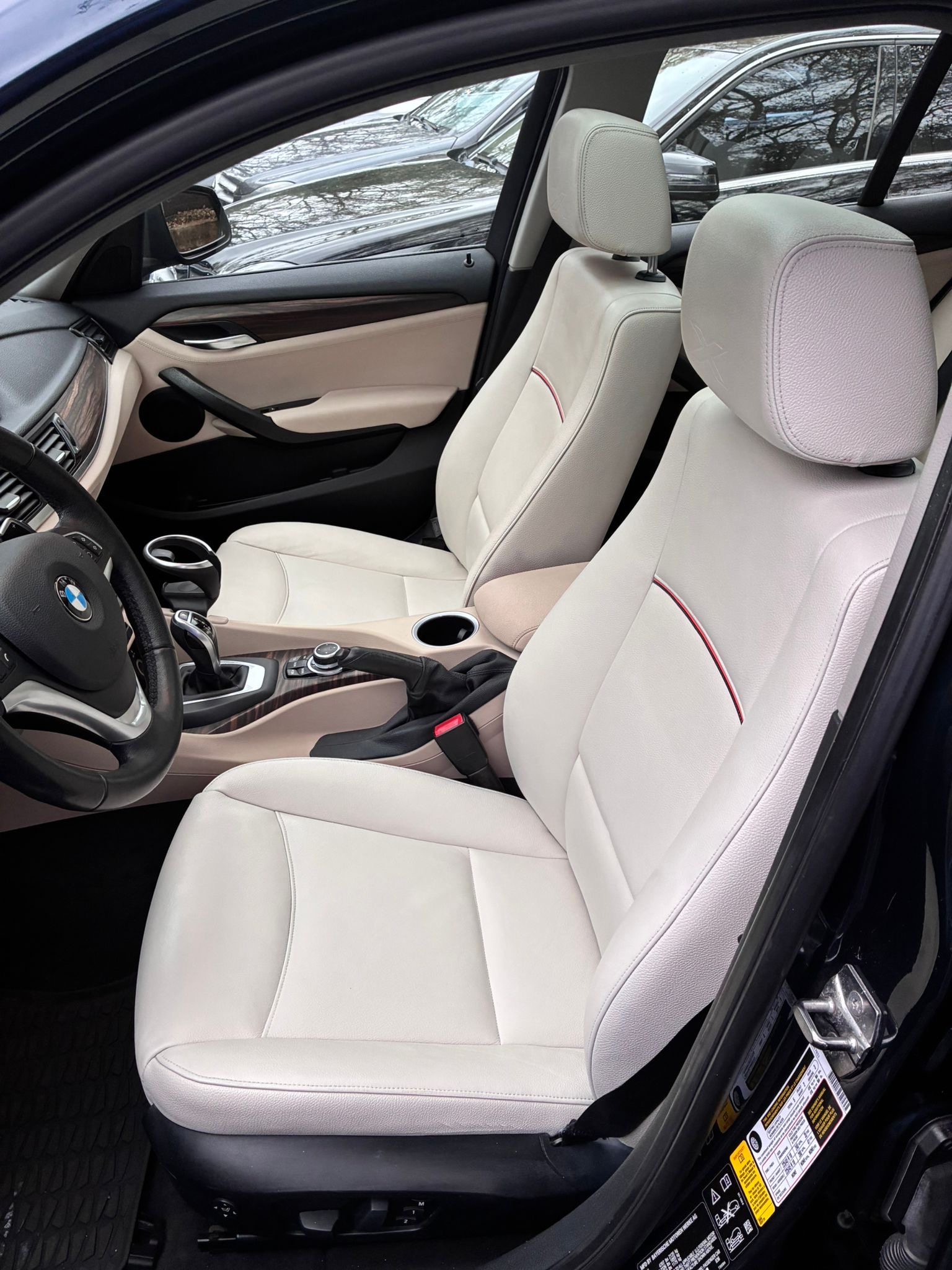 Repair in Manhattan, NY - Ivan's Mobile Leather Repair